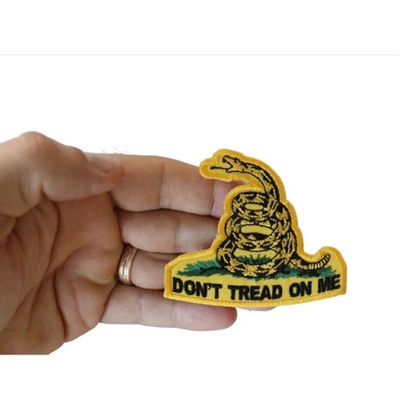 DON’T TREAD ON ME Patch for Your Jacket Backpack Jeans Vest Bag Hat Laptop NEW - Picture 2 of 4